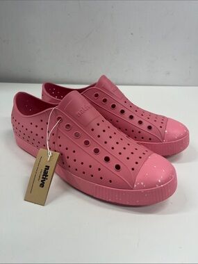 NWT Native Shoes Jefferson Bloom Clover Pink Shell Speckles Size W11/M9